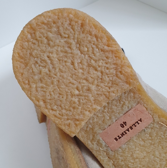 NWOB, All Saints Rhett suede Chelsea boots, size 40/US 7, sand gray - Picture 10 of 11